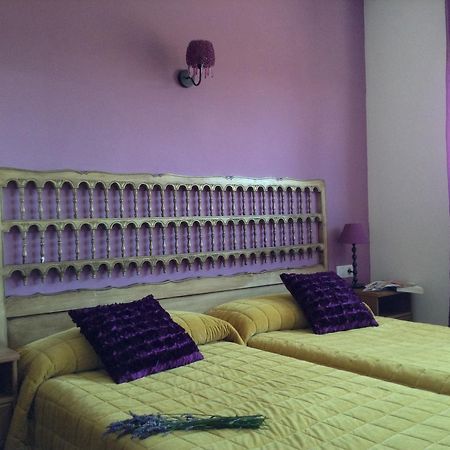 Hostal Camino Del Perdon Uterga Luaran gambar