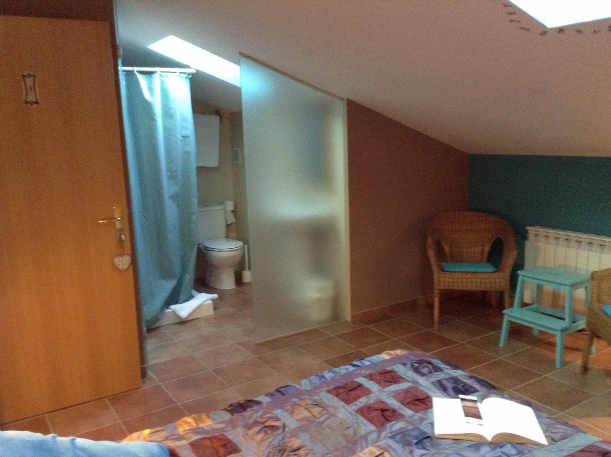 Hostal Camino Del Perdon Uterga Luaran gambar