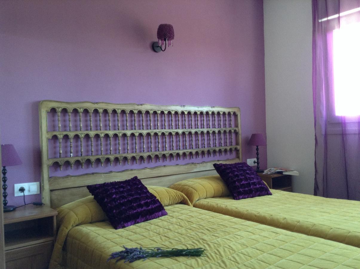 Hostal Camino Del Perdon Uterga Luaran gambar