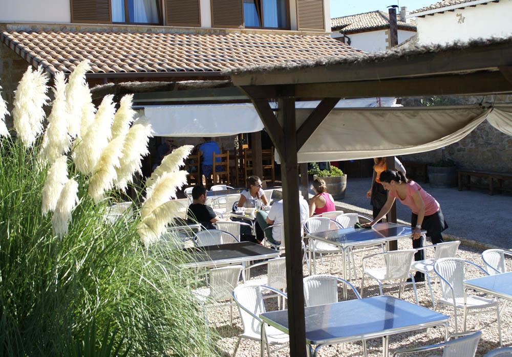 Hostal Camino Del Perdon Uterga Luaran gambar